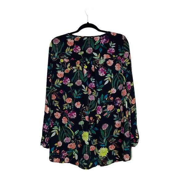Chelsea and Theodore Top Black Multi Pattern Floral - Picture 2 of 13